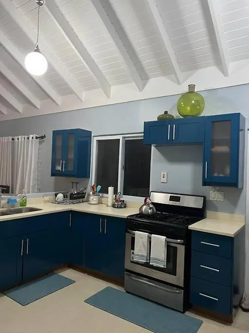 Holiday home Two Bedroom - Palms - Richmond Estate - 15Mins Ocho Rios